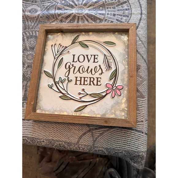 Tin and wood love grows here sign - Picture 3 of 6